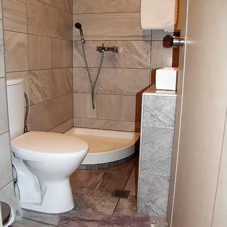 Apartment Il *